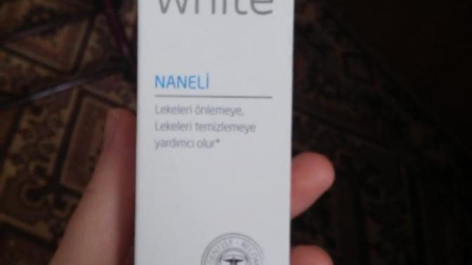 Sensodyne'nin bu diş macununu kullanan  var mı işe yarıyor mu?