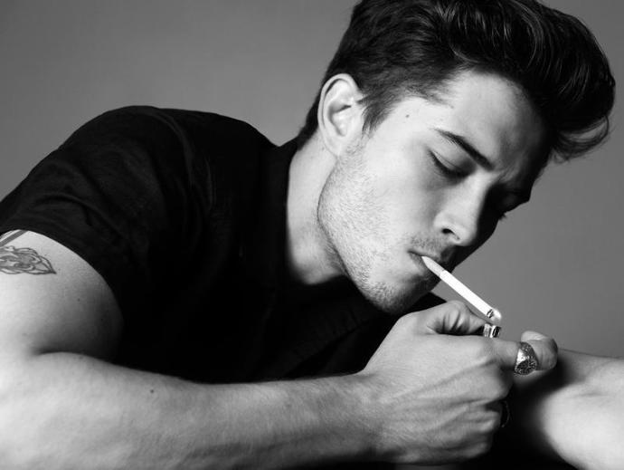 Yabancı kitabı severler sizce Francisco Lachowski Ediz Çağıran olsa nasıl olur? Hangi fotoğrafta daha çok benzemiş?