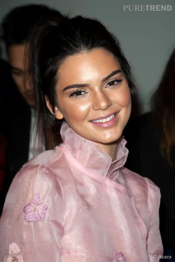 Sizce barbara palvin mi daha güzel kendall jenner mi?