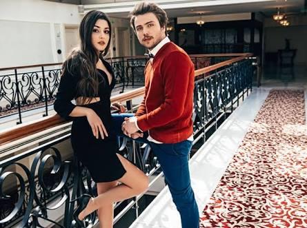 Hande Ercelin Bu Kadar Begenilmesinin Sebebi Ne sizce?