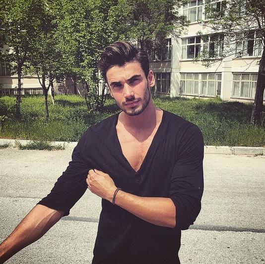 Best Modelden çıkma Yılmaz Kunt mu yoksa, Survivorlı Anıl Tetik mi...?