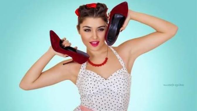 Hande Erçel Taş Gibi Değil mi?