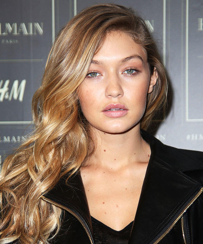Evet gigi hadid hakkında ne düşünüyorsunuz guzelmi sizce?