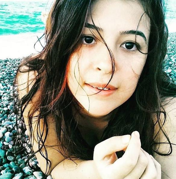 ya kızların yüzü neden güzel ve tatlış oluyor ?