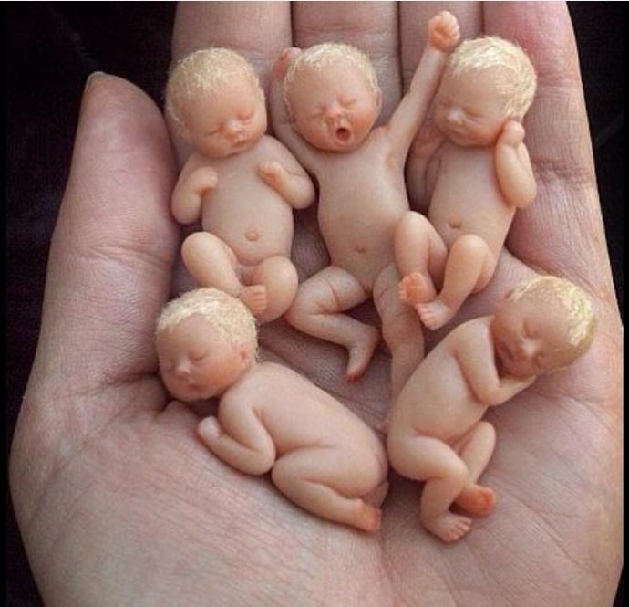 O ölen, annesiz babasız bırakılan çocukları görünce, sizde bu dünyaya çocuk getirmenin günah olduğunu düşünüyomusunuz?