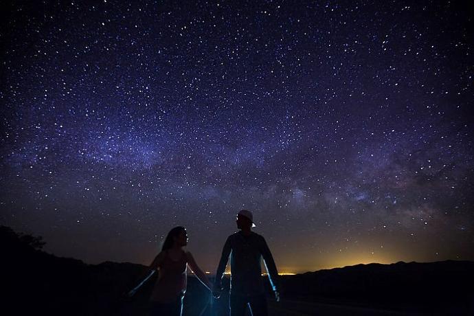 Sevgilinizle yıldızlara bakıp hayal kurmayı sever misiniz💑⭐❤?