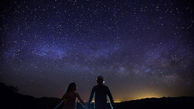 Sevgilinizle yıldızlara bakıp hayal kurmayı sever misiniz💑⭐❤?