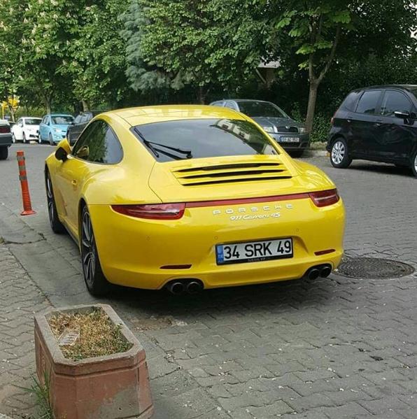 babam üniversite kazanmamın şerefine araba almış çok mutluyum sizce nasıl ?