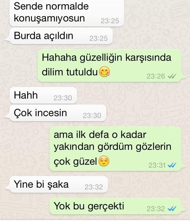 Bugün yanıma geldi sonra bunları yazdı baksanıza dalga mo geçiyo ciddi mi benden hoşlanıyo mu acaba?