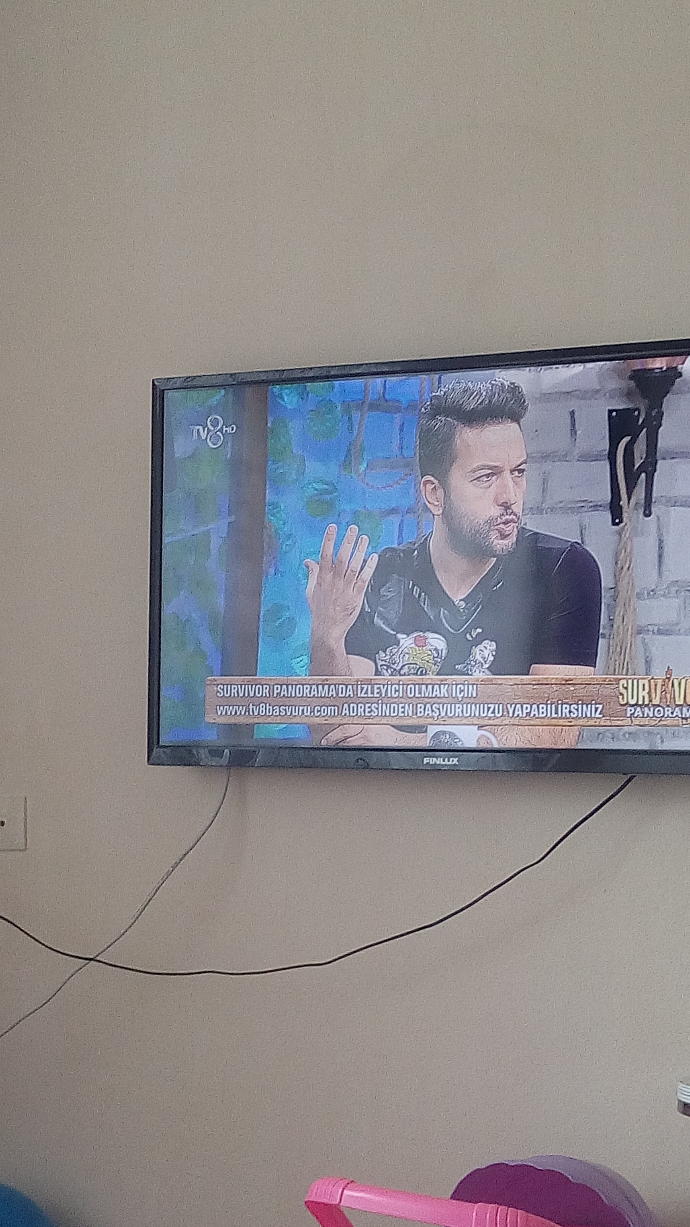 Mini etek giyersen tabi tecavüz ederler diyen nihat ?