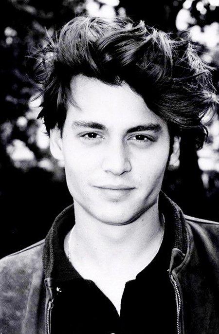 Johnny Depp'in gençligi ile ayırt edemeyenler var sizce?