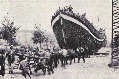   Gemiler Gerçekten Karadan Yürütüldü mü?<br />