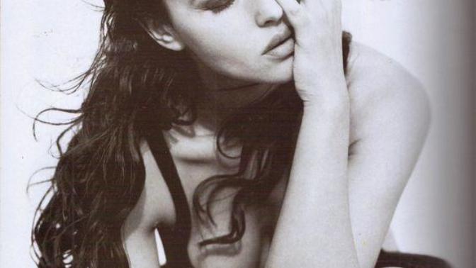 Monica Bellucci'yi beğenmeyen insanoğlu var mıdır?
