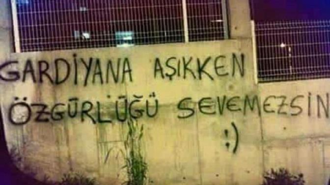 Gardiyana aşık biri özgürlüğü sevebilir mi?