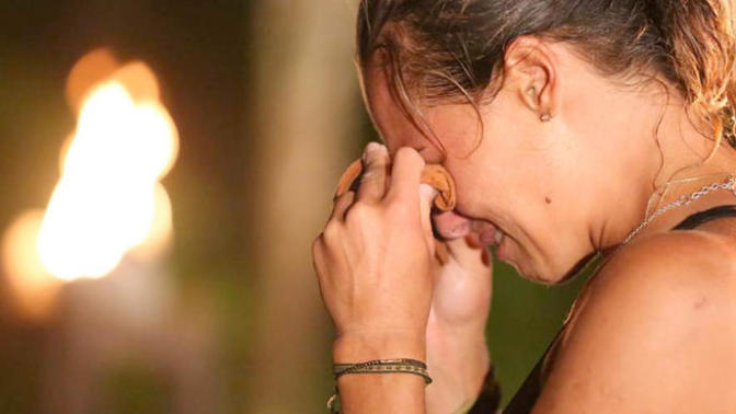 Survivor damlacan sigara içerken görüntülenmiş izlediniz mi?