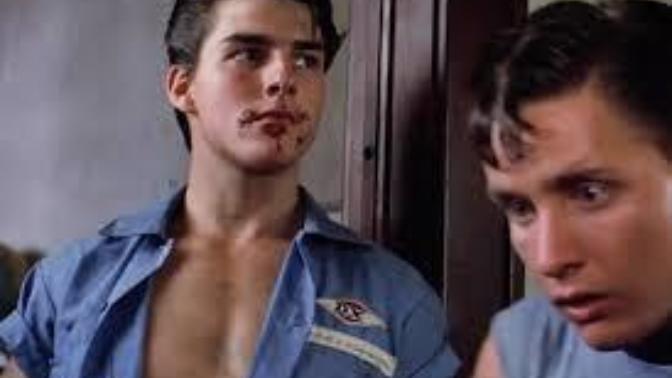 Bu Tom Cruise un gençliği bu adam hiç Amerikalıya benzemiyor siz ne düşünüyorsunuz?