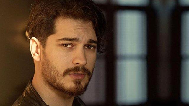 Çağatay Ulusoy neden bu kadar yakışıklı?