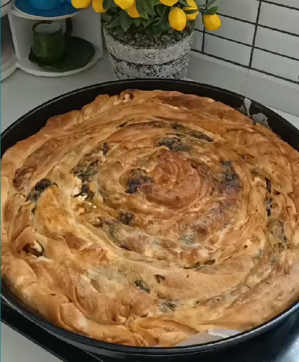 Ispanaklı Börek