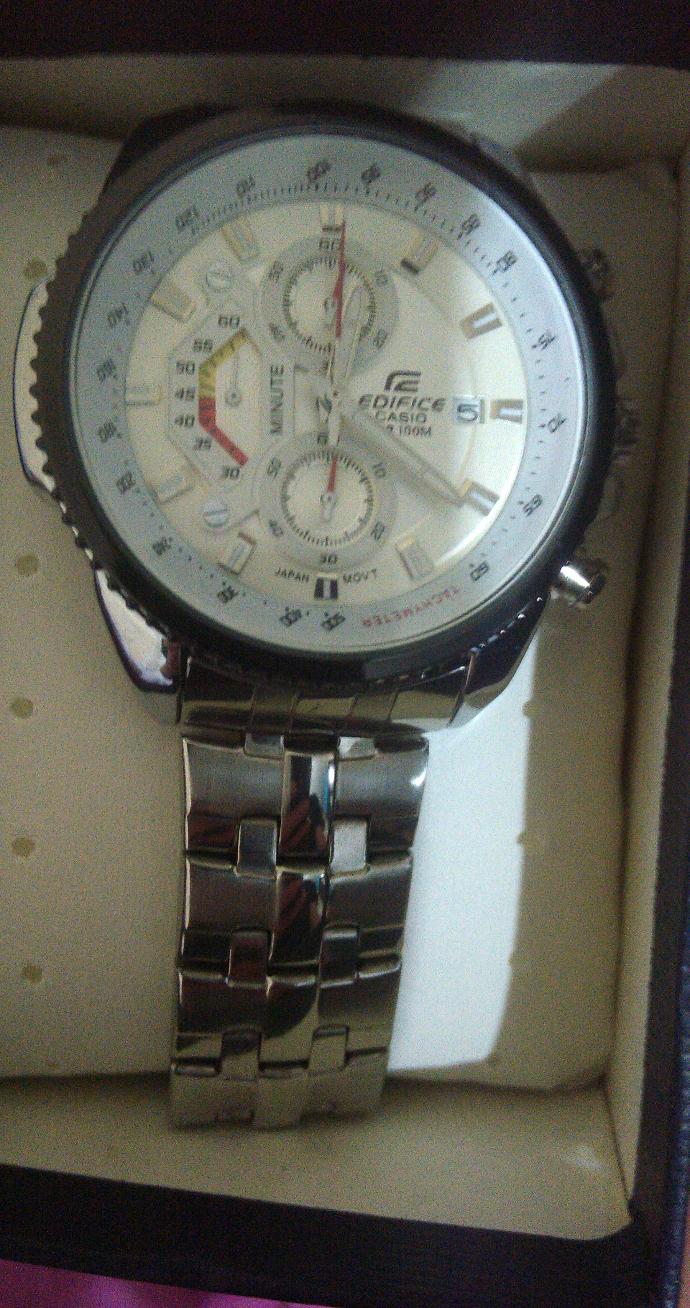 Casio Edifice EF-558 Saat kullanan?