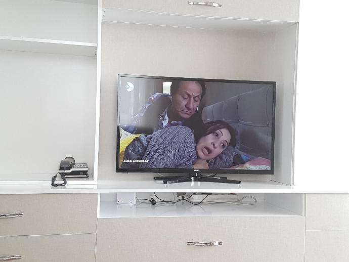 Hangi dizi daha popüler ? Rıza Baba ?