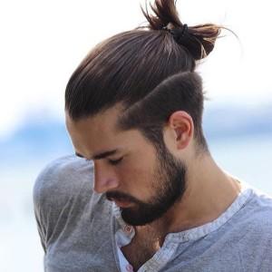 Erkeğe topuz saç yakışır mı?