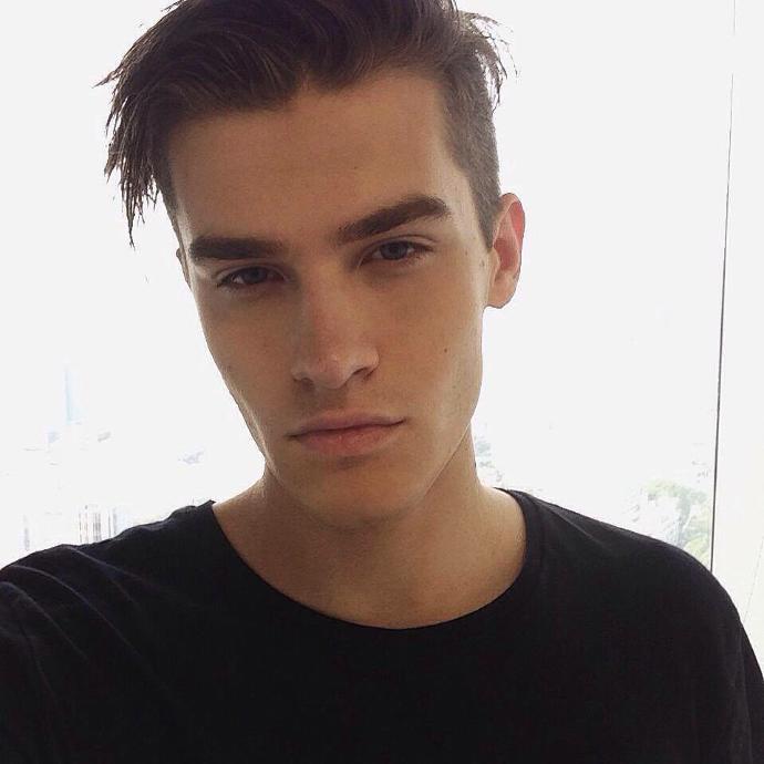 Vini Uehara mı Karolis Inokaitis mı?