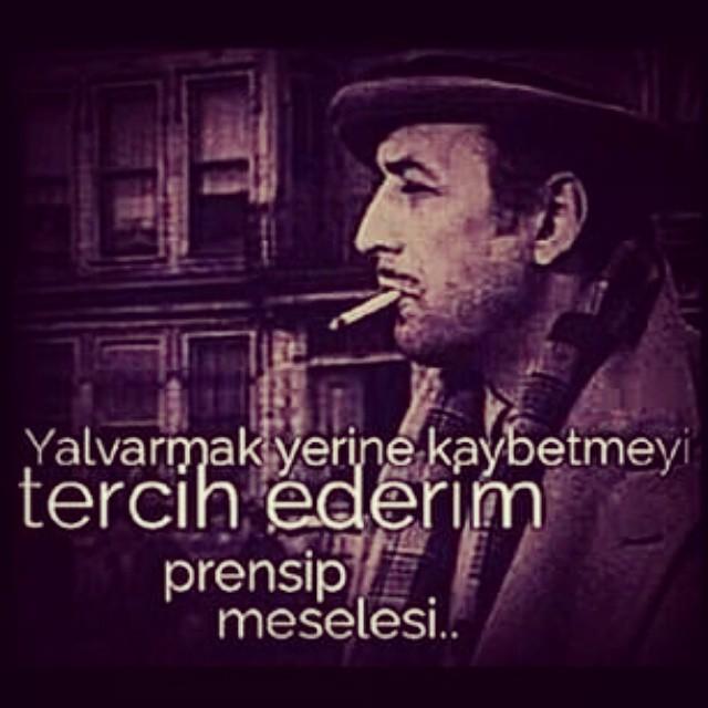Gidene elveda mı dersin, gitme kal mı?