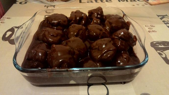 Profiterolüm nasıl olmuş? Sizde akşama hangi tatlı var :) ? <br />