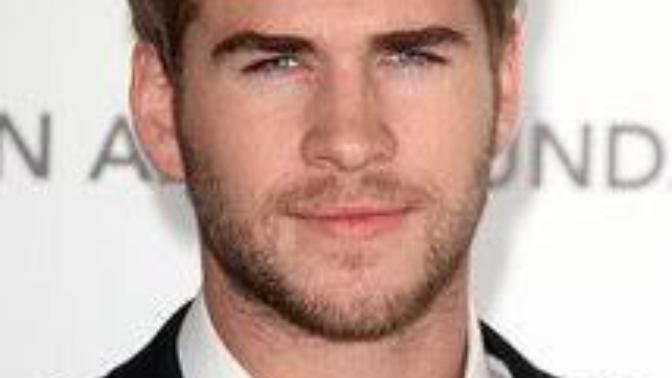 Brad Pitt mi liam hemsworth mu?