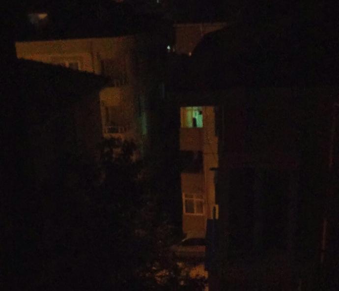 Komşunun amacı ne sizce, bu 3. gün. Bizi mi izliyor ?