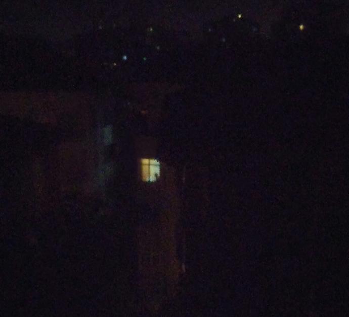 Komşunun amacı ne sizce, bu 3. gün. Bizi mi izliyor?
