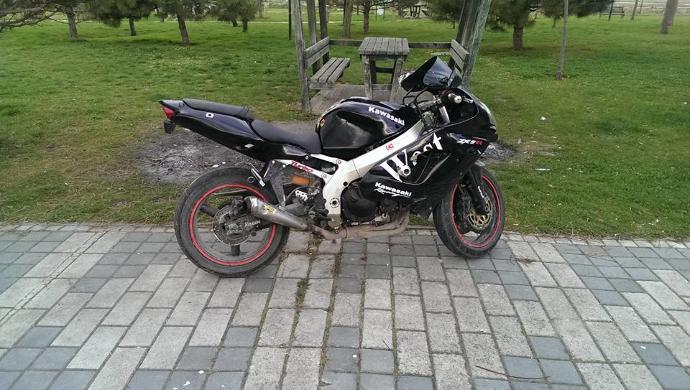 Motor kullanan bayanlar dikkatinizi çekiyor mu?