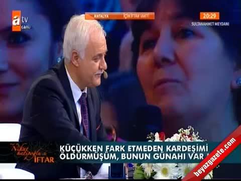 Nihat Hatipoğlu'na soru soran kişiler trol mü yoksa salak mı :D?