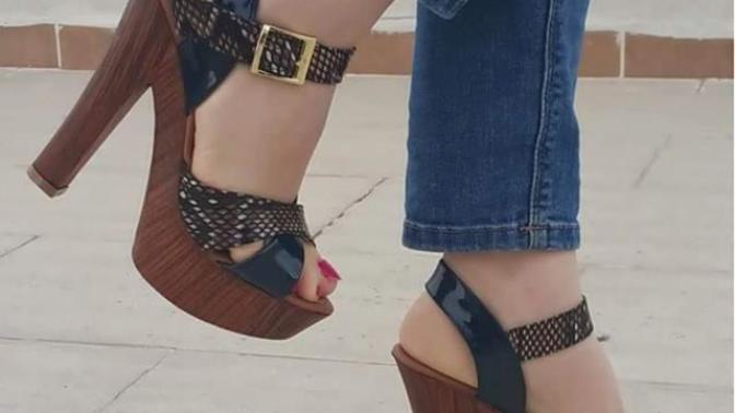 Topuklu ayakkabı kadınları seksi yapar mı?