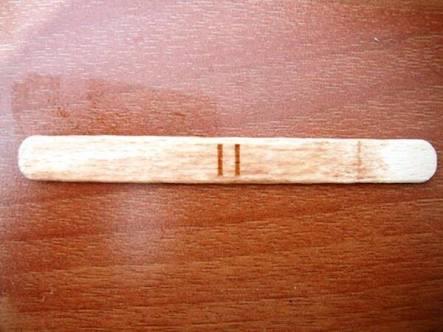 Bedava bekledigim dondurma çubuğundan hamilelik testi çıktı galiba 😕😂?
