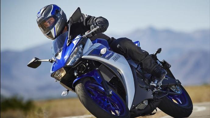 Yamaha - R25   hangisini alayım ???