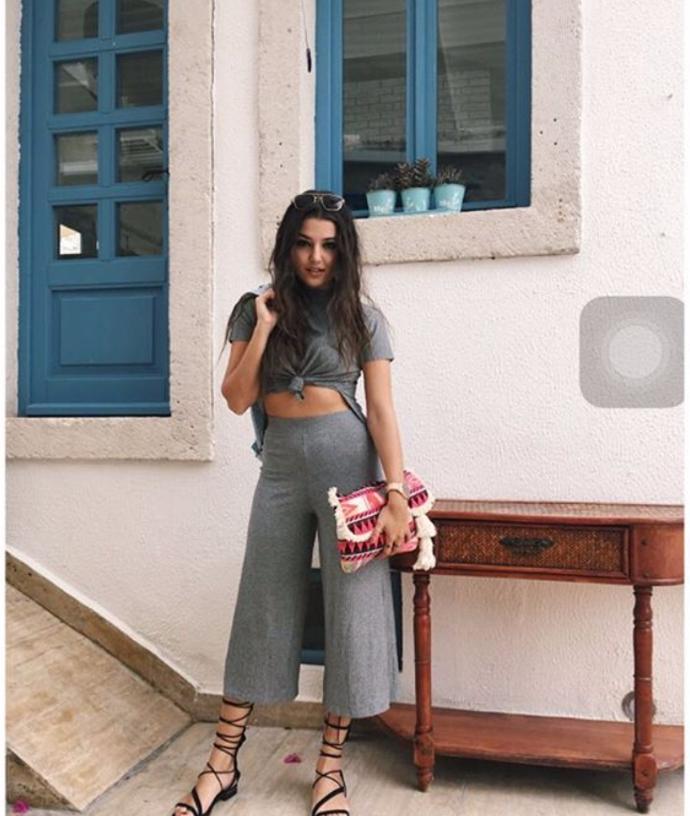 Hande Erçel mi Tuba Büyüküstünmü daha güzel?