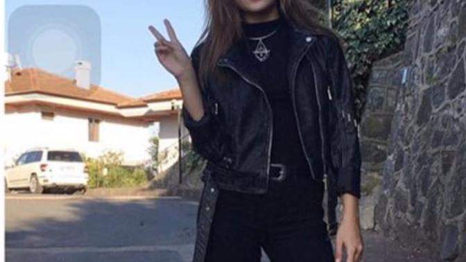 Hande Erçel mi Tuba Büyüküstünmü daha güzel?