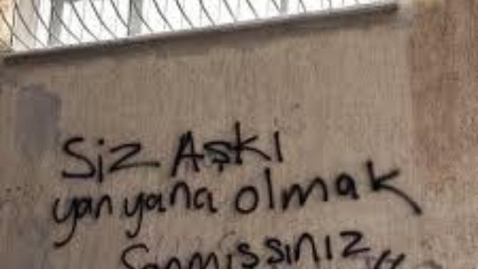 Sizce aşk yan yana olmak mı?