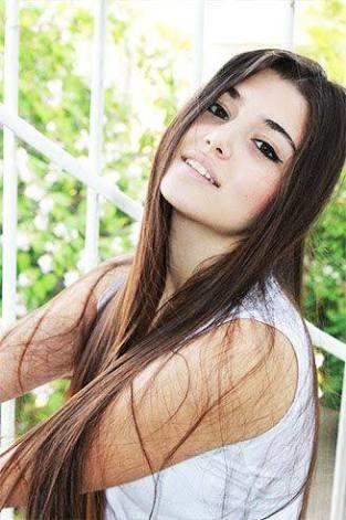 Hande Erçel mi? , Leyla Lydia Tuğutlu mu?