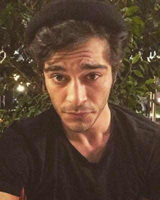 Burak Deniz 'i nasıl buluyorsunuz?