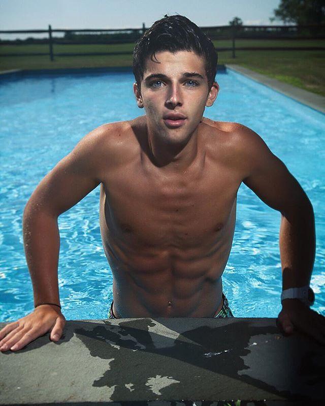 Sean O'Donnell çok tatlı değil mi?