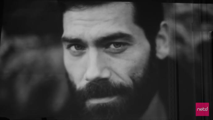 Sizce de çok yakışıklı değil mi?