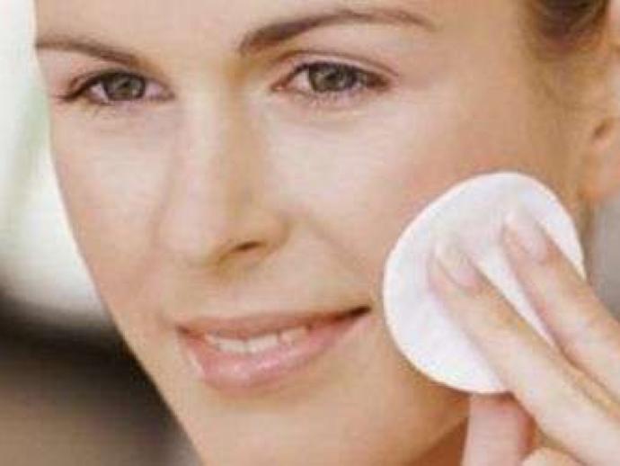 Maske yaptım yüzüm kırmızı oldu sizce nasıl geçer?
