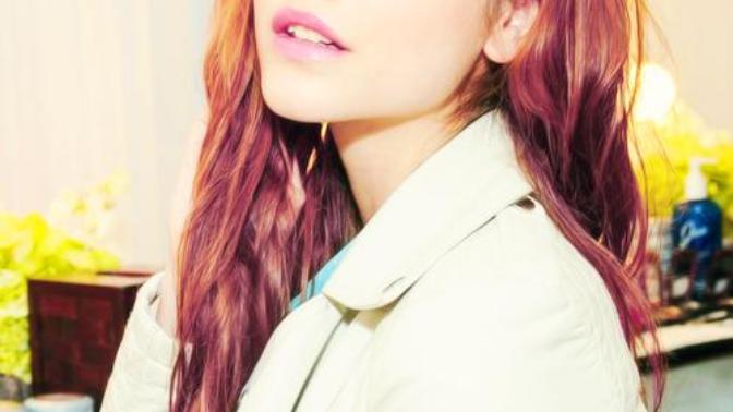 Barbara Palvin mi? Jessiann Gravel mi?