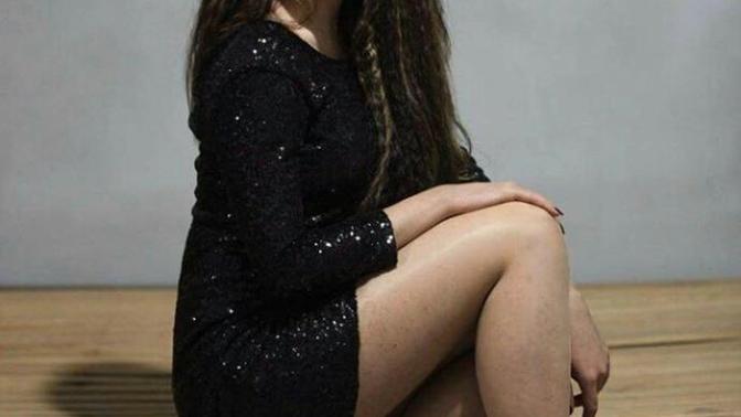 Amatör Şarkıcı Özge güzel mi sizce?