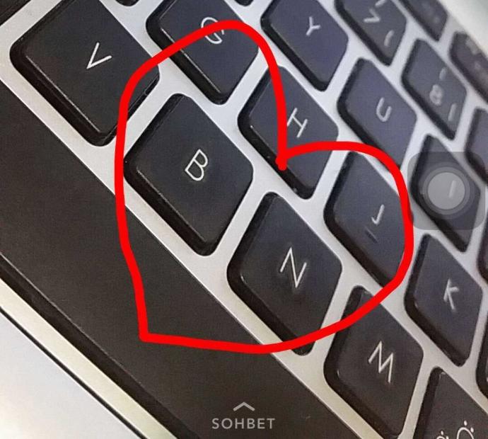 Eski sevgilimin yeni sevgilisi beni çıldırtacak?
