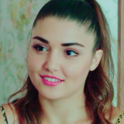Şu kızın neresi güzel ya.. Hande erçelin abartıldığı kadar güzel olmaması?