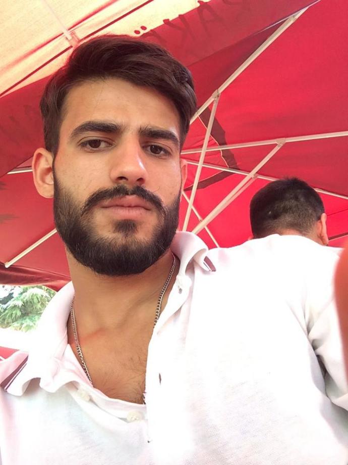 mrb sizce ben yakısıklımıyım deyatda fotoma bakarmısınız?