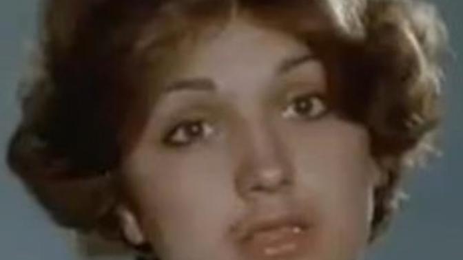Kemal sunalın 'Meraklı köfteci' filmindeki kadının bıyıkları alınmamış mı?